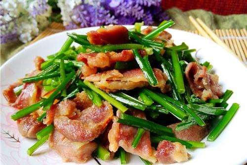 江蘇食堂承包:豬肉怎么炒才好吃,炒法